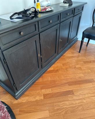 Credenza