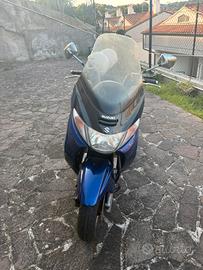 Suzuki burgman 250