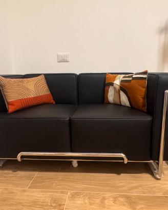 Divano Northdeco  LC2  2 posti – similpelle nera
