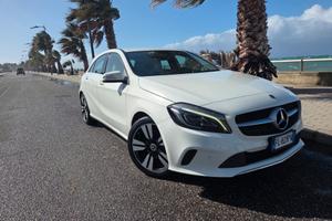 Mercedes-benz A180d Sport White restay7G2017