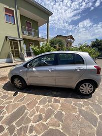 Toyota yaris 2008