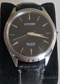 Elegante orologio Citizen EcoDrive Titanio 