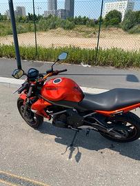 Kawasaki ER 6N - 2009