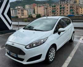 Fiesta 1.2 60CV Black&White 2015