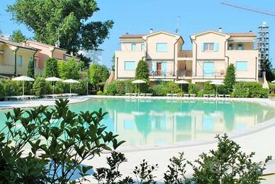 RESIDENCE PIANO TERRA P.ZZA NEMBER 150M DAL MARE