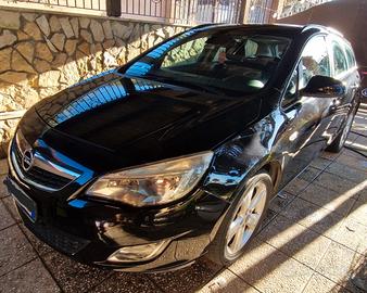 Opel Astra Station Wagon Sports Tourer Cosmo