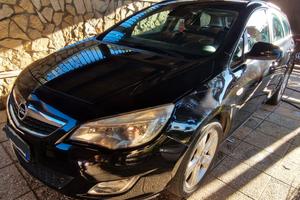 Opel Astra Station Wagon Sports Tourer Cosmo