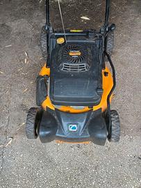 Tosaerba Rasaerba Tagliaerba Cub Cadet come nuovo