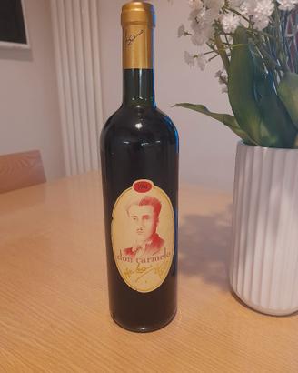 bottiglia vino rosso Albano Carrisi, Don Carmelo