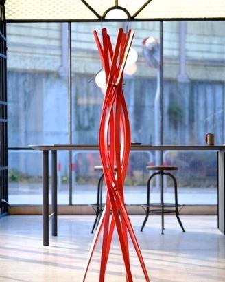 HORM Italia TWIST  Nuovo in Legno rosso