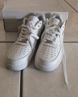Nike Air Force 1 uomo taglia 42 nuove