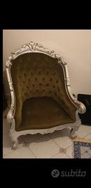 elegante  salotto in stile barocco.