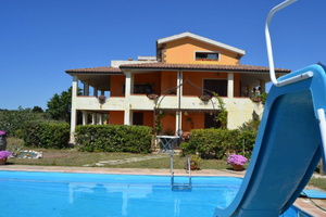 Villa indipendente con piscina