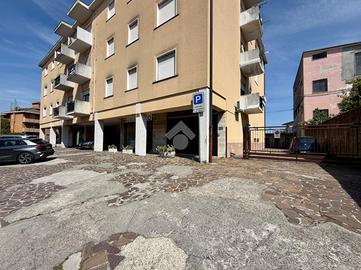 3 LOCALI A BONATE SOTTO