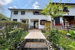 CASA SEMINDIPENDENTE A CISON DI VALMARINO