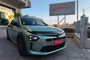 Lancia Ypsilon Hybrid e-DCT