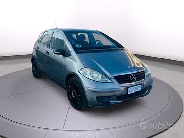 Mercedes classe a 150 benzina 2006 130.000km neo
