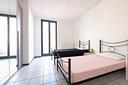 due-posti-in-stanza-doppia-con-terrazzo-privato