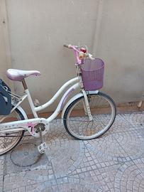 bicicletta fiocco ragazza 