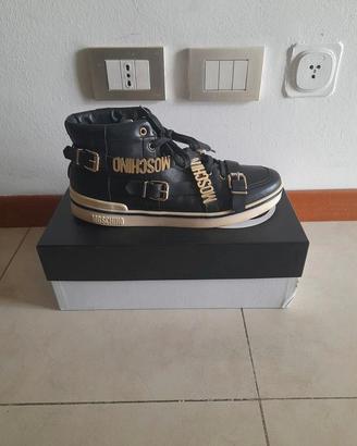 Scarpa Uomo Moschino n,45 Pelle Vitello Ottime