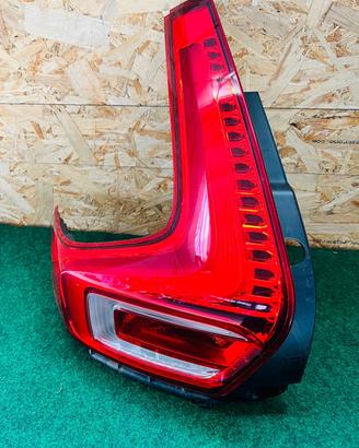 Fanale posteriore sinistro Volvo XC 40