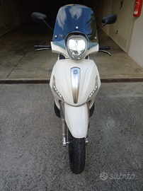 Piaggio Beverly 350 Sport Touring ABS-ASR