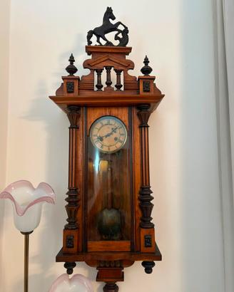Orologio a pendolo da parete