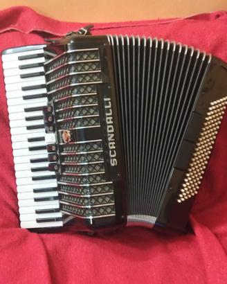 Fisarmonica Scandalli 120 bassi Mod 137M