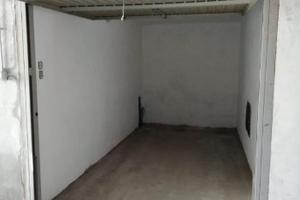 BOX Garage in contesto signorile Via Crespi 50