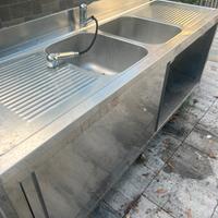 Lavello 2 vasche 2 sgocciolatoi armadiato 200 cm