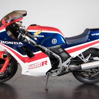 Honda VF 1000 R - 1985