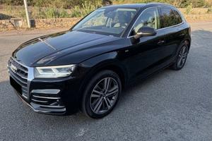AUDI Q5 S-Line