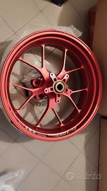 cerchio posteriore forgiato Aprilia tuono-rsv4