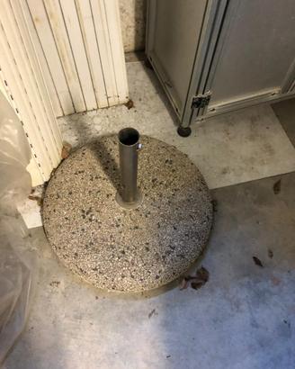 Base in cemento per ombrellone