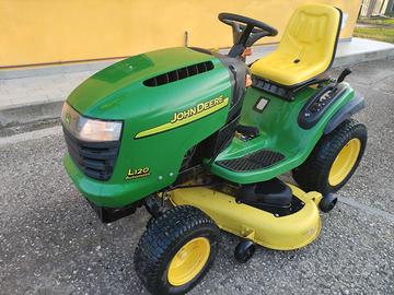 trattorino tagliaerba John Deere 20 cavalli 