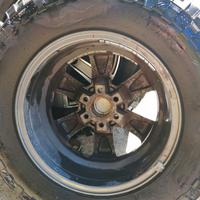 Treno pneumatici 235/70/16