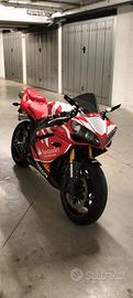 Yamaha YZF R1 