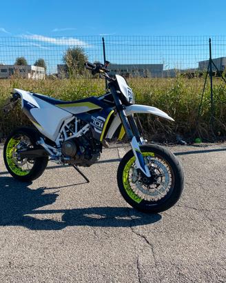 Husqvarna 701 my2016 depotenziata A2