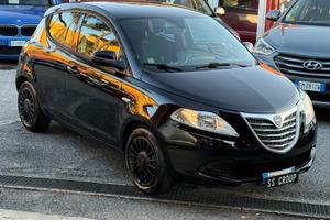 Ypsilon 1.2 69 CV -Platinum-unipro-e6 -75 mila km 