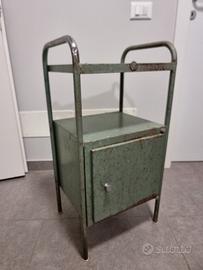 Mobile in metallo vintage anni 60.