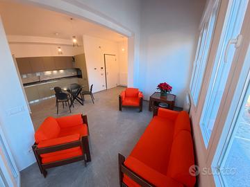 GRANDE APPARTAMENTO Ristrutturato con GIARDINO