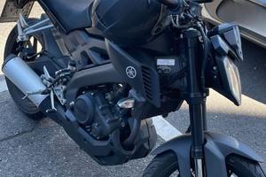 Moto MT125 YAMAHA