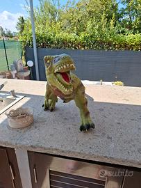 Dinosauro giocattolo 
