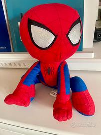 Peluche Spider-Man Marvel “action pose” - 25 cm