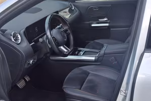 MERCEDES GLA 200 d premium