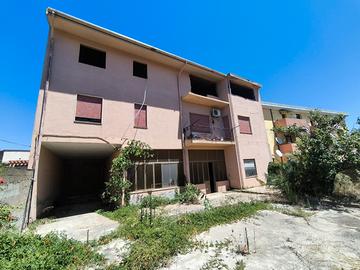 Piano terra indipendente con giardino