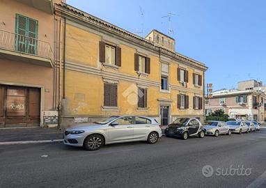 3 LOCALI A ROMA