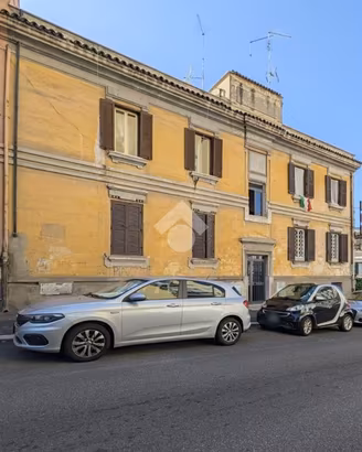 3 LOCALI A ROMA