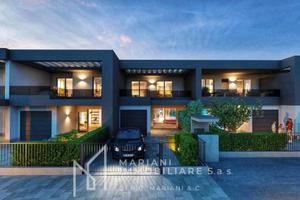 Villetta a schiera di 183 m² con 5 locali e box au