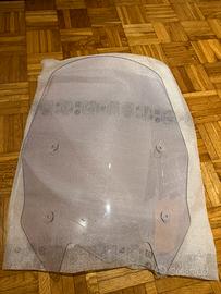 Parabrezza T Max 560